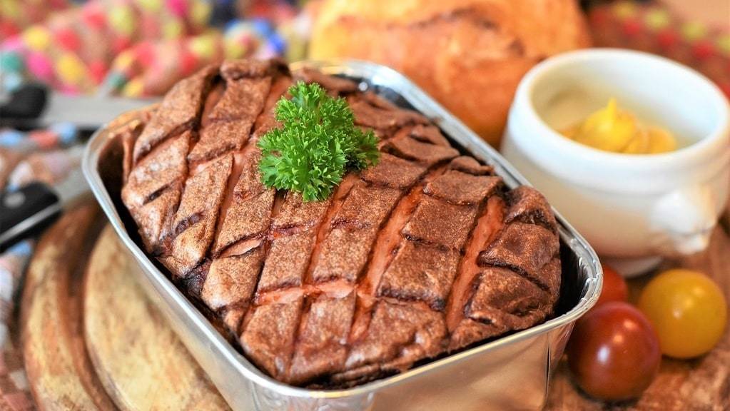 Dresser un apéritif gourmand avec une terrine de campagne